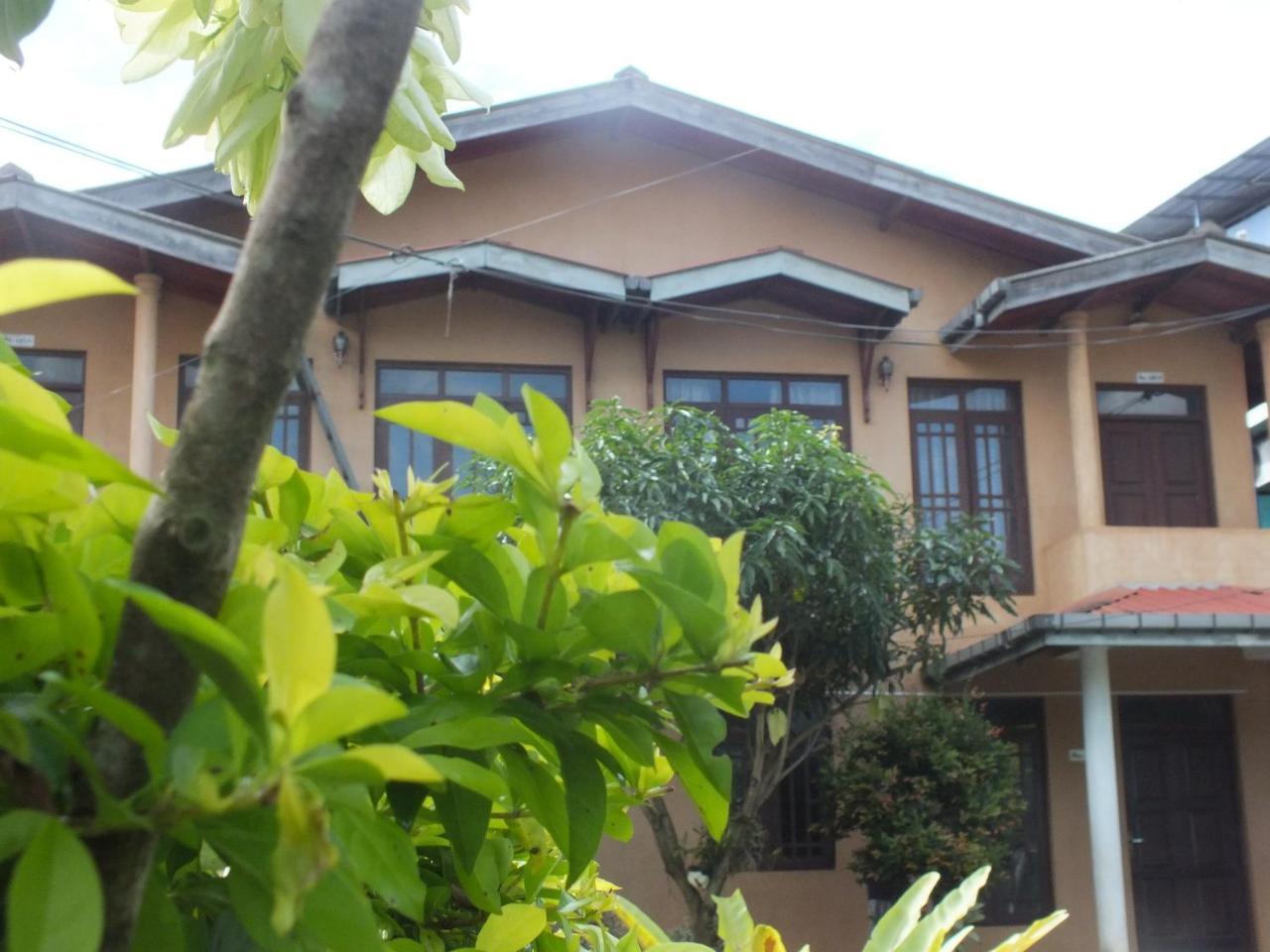 Hillsview Rest & Guest House Matale Exterior foto