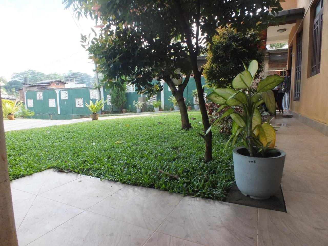 Hillsview Rest & Guest House Matale Exterior foto